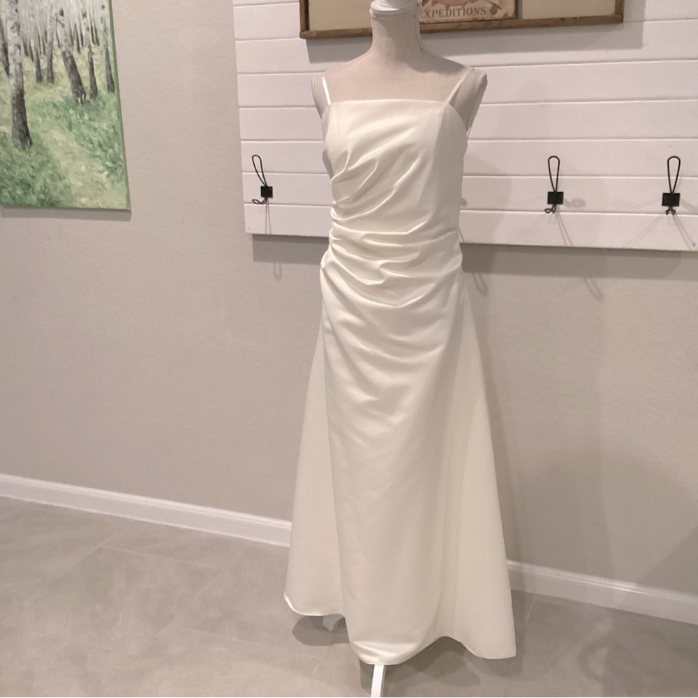 Night Scene Formal Dress